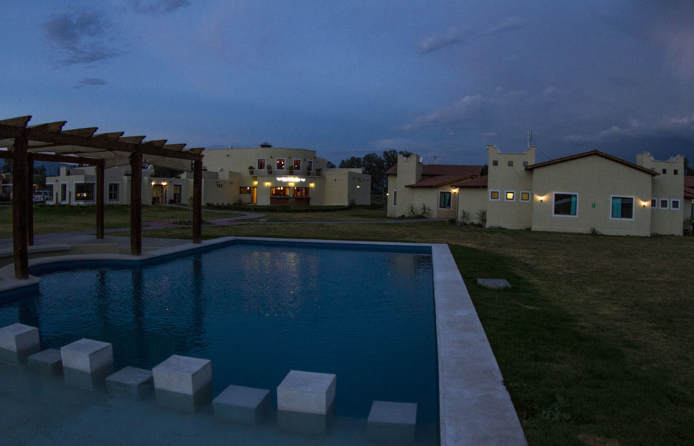 Teoticamp Hotel San Juan Teotihuacán Exterior foto